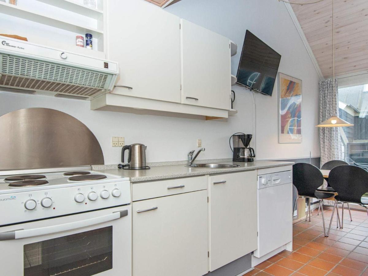 6 Person Holiday Home In Fan Fano Exterior photo